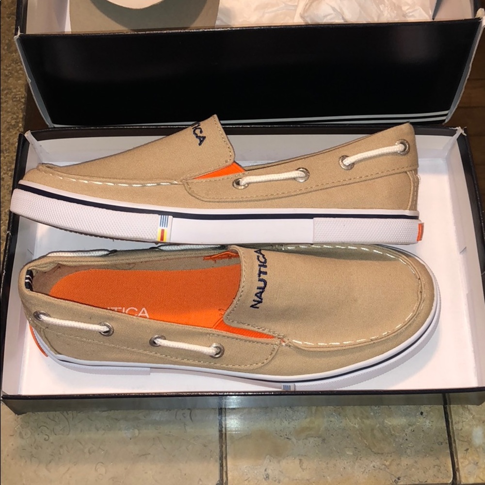 Boy shoes
